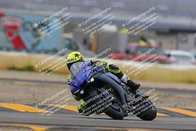 media/Jan-15-2023-SoCal Trackdays (Sun) [[c1237a034a]]/Turn 2 Set 2 (1155am)/